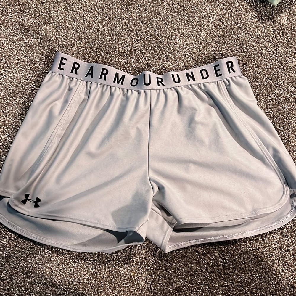 Grey under armour shorts